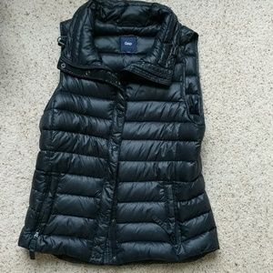 GAP black down puffer vest